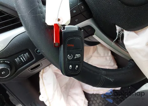 2018 Jeep Cherokee Latitude Plus 4X4 из США, поврежденный, VIN 1C4PJMLXXJD601907